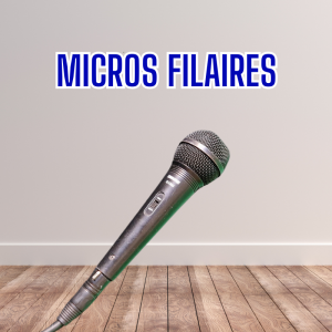 micro filaire sur fond mur blanc